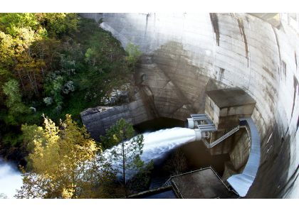 What are the valves used in hydroelectric power